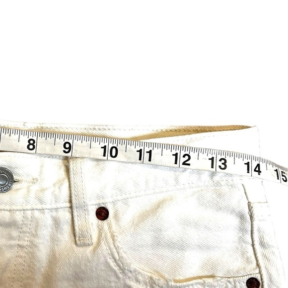 Levi's 501 Womens High Waisted White Distressed Shorts - Picture 12 of 14